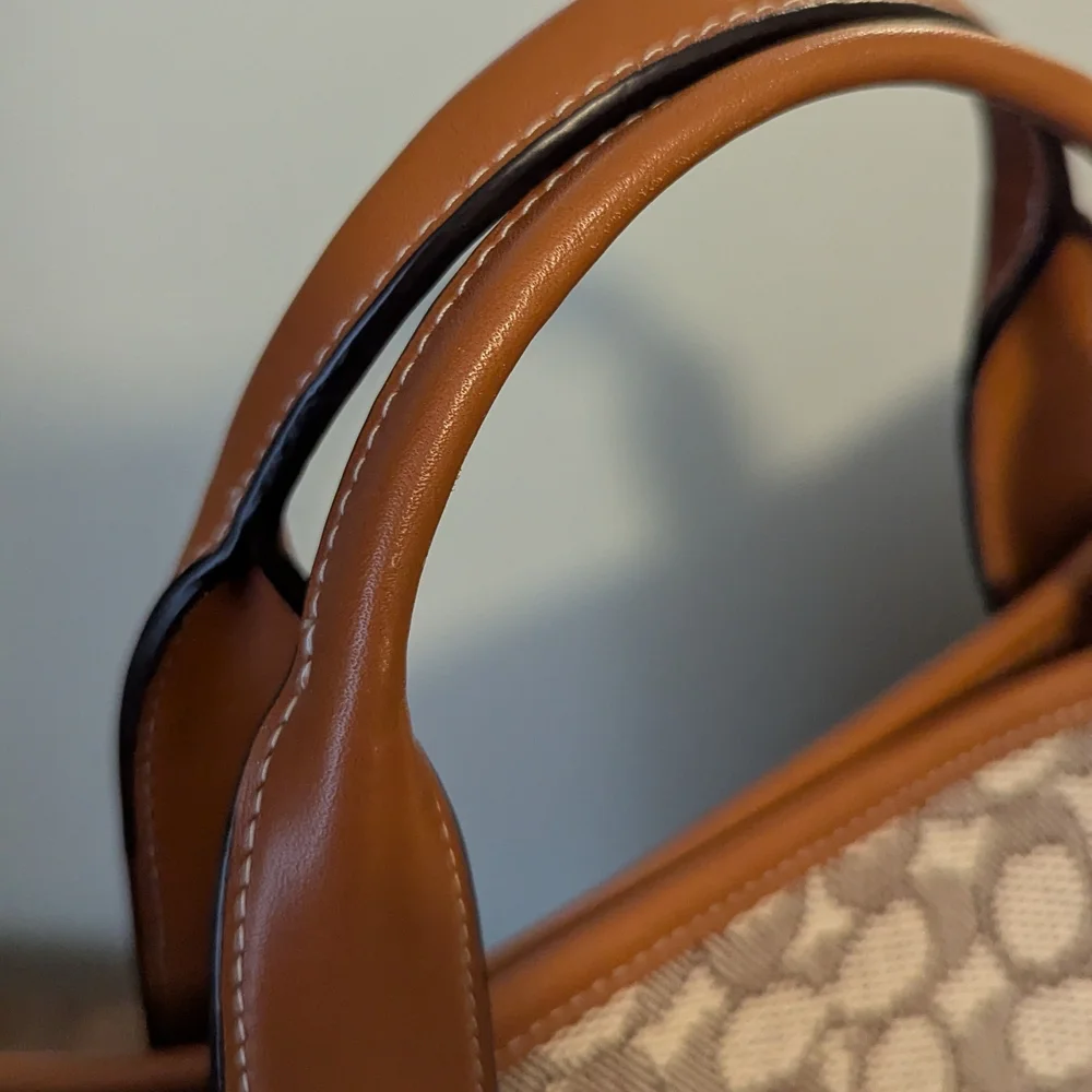 Coach Toby Turnlock Tote - Picture 5 of 11